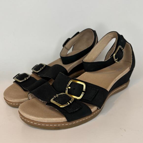 Dansko Women’s 7 / 37 Astrid Comfort Sandal Low Wedge Black Leather Strappy - Picture 1 of 10